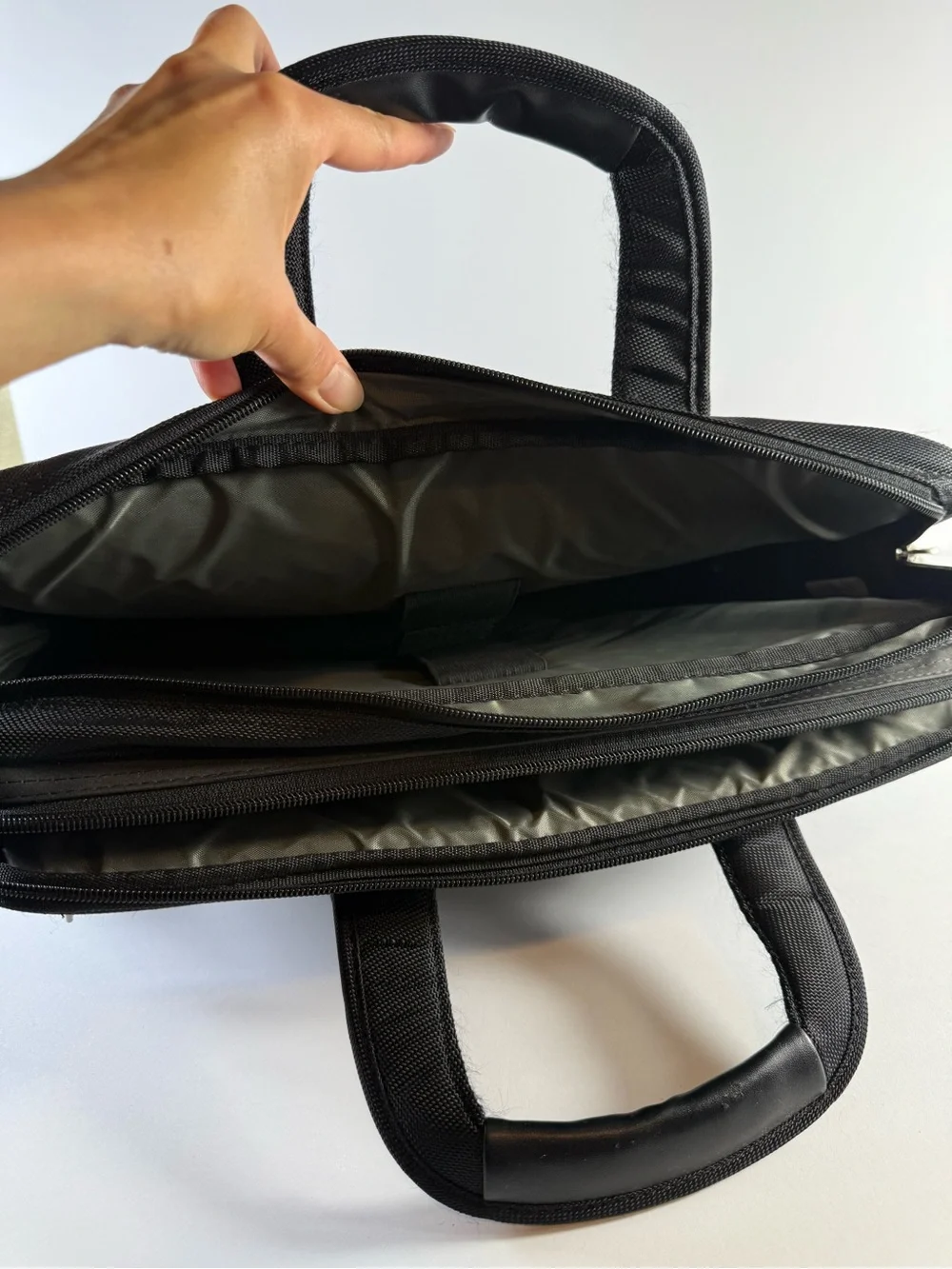 Targus Durable Black Laptop Briefcase with Shoulder Strap